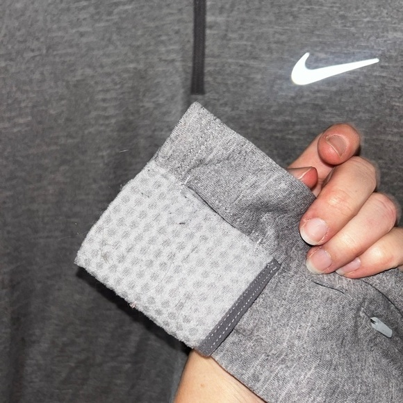 Nike Women’s Dri-FIT Gray Running Jacket Medium - Picture 4 of 4